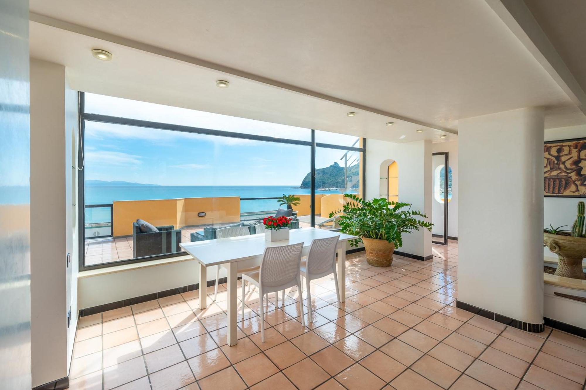 Apartment Attico Sul Poetto Cagliari