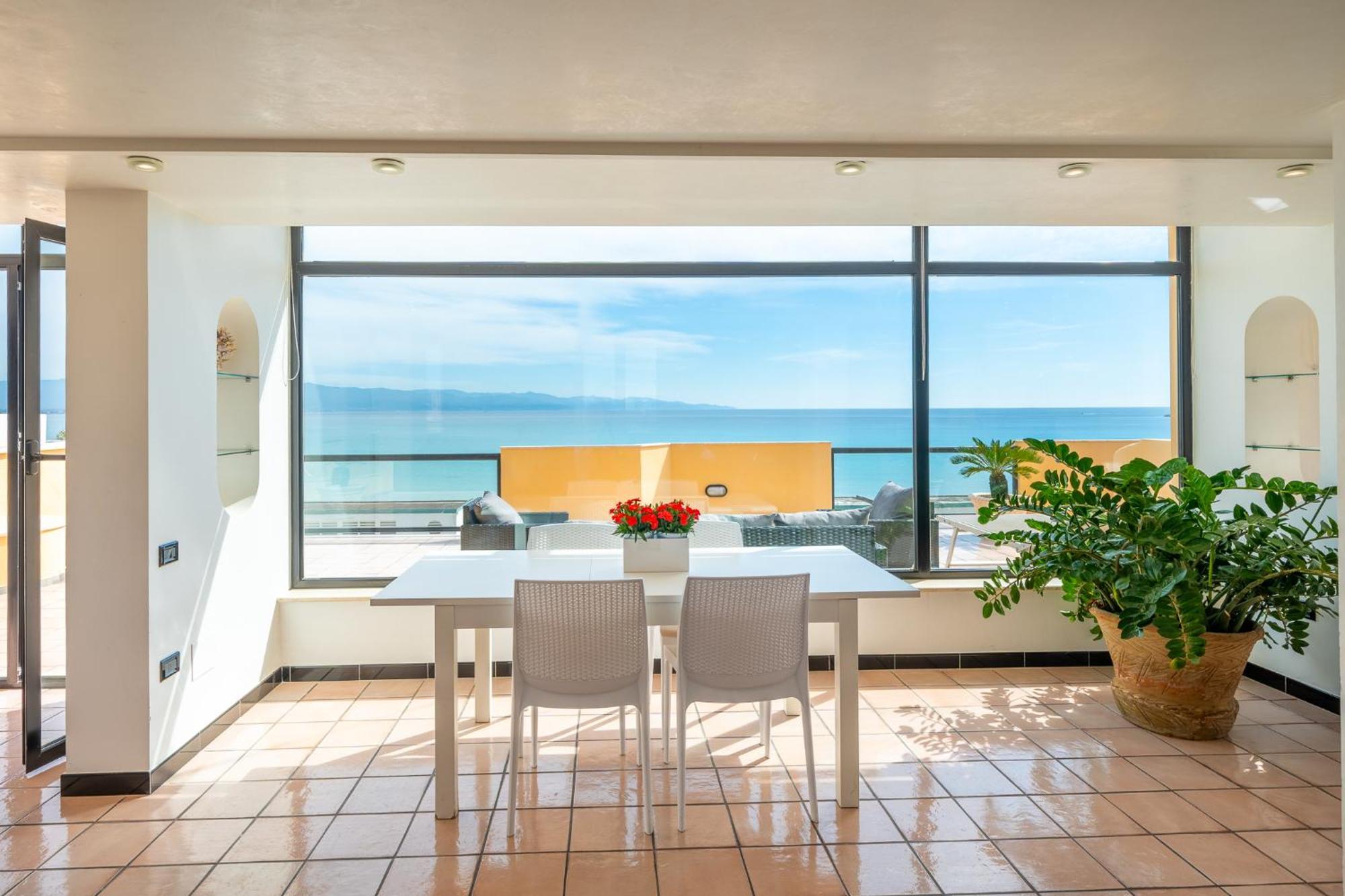 Attico Sul Poetto Apartment Cagliari