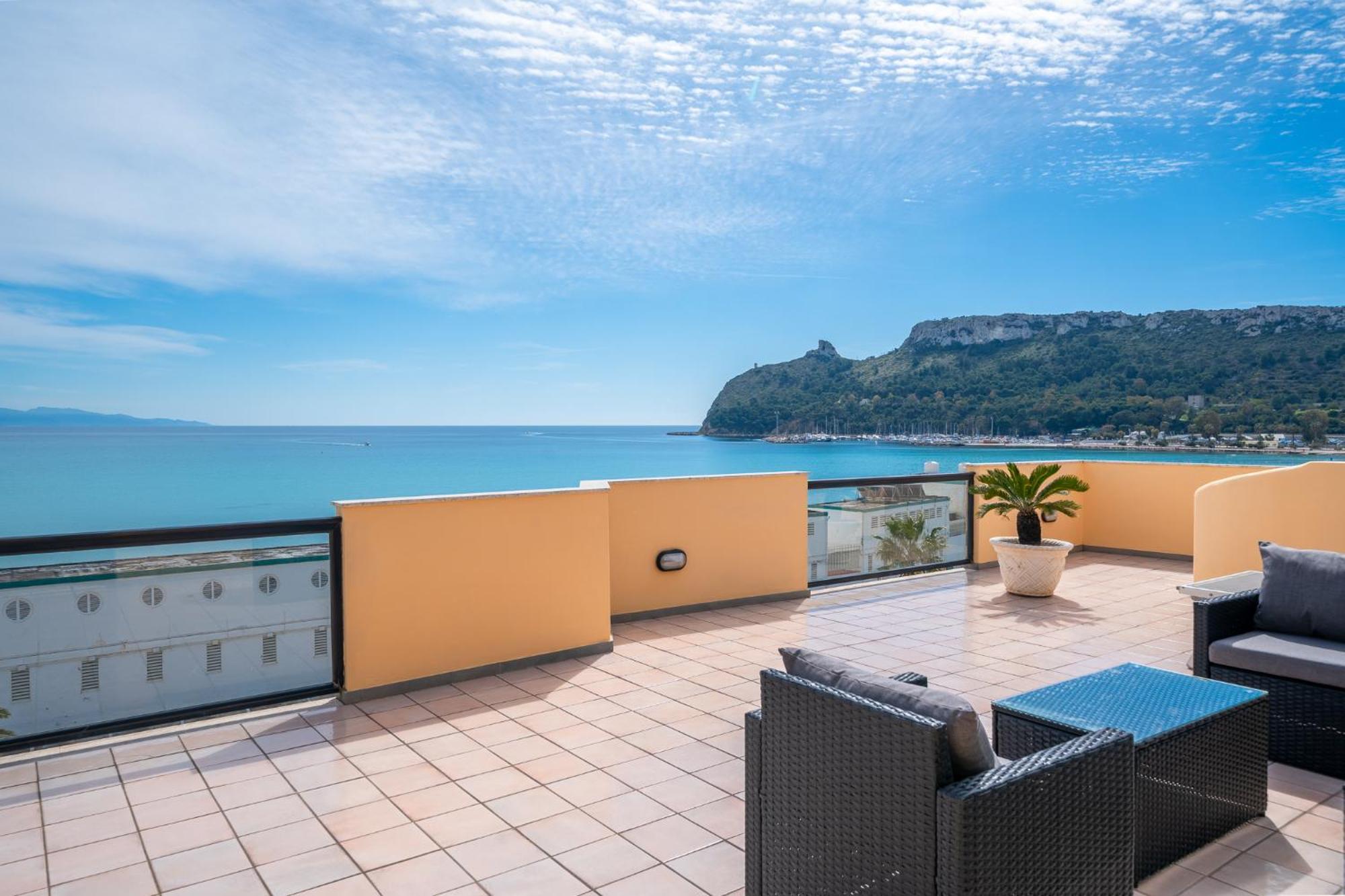 Attico Sul Poetto Apartment Cagliari